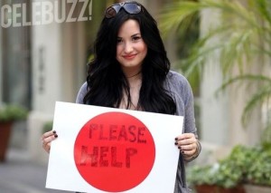 Demi Lovato presta solidariedade aos japoneses