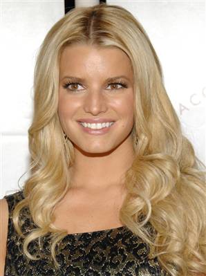 Jessica Simpson lançará álbum natalino no final deste ano.