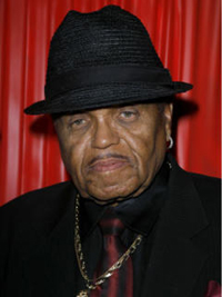 Joe Jackson veio ao país divulgar livro sobre Michael Jackson.