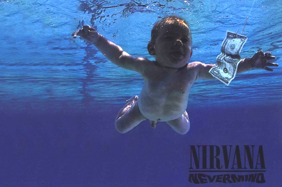 Imagem que mostra um bebê nu foi retirada da rede social.