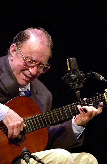 Apresentações de'80 anos: uma Vida Bossa Nova' serão gravadas para DVD
