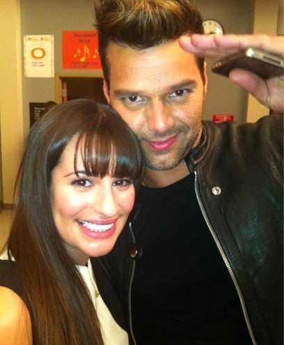 Lea Michele ao lado de Ricky Martin