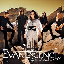 Evanescense, em'My Heart Is Broken'