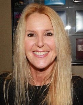 Depois de dormir nua por um fim de semana, Lita Ford se diz'revigorada' (Getty)