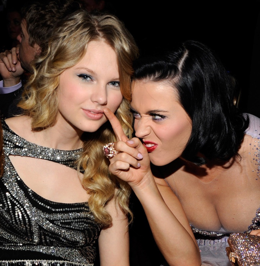 Taylor chegou a narrar rixa com Katy na música'Bad Blood' (Rep./Instagram)