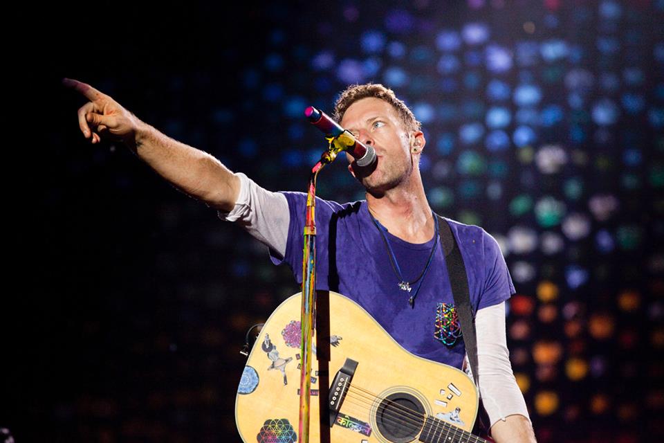 Texto afirma que Taylor Swift é mais roqueira do que Coldplay (Reprod./Facebook)