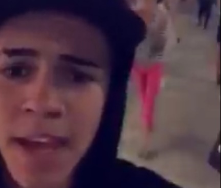 Aos berros de'Justin!', fãs tentaram abordar o brasileiro (Reprodução/Snapchat)