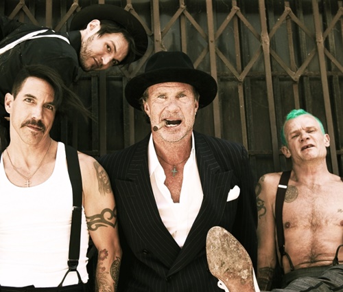 RHCP toca na sexta; Pearl Jam, no sábado; e The Killers, no domingo (Divulgação)