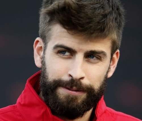 Jogador de futebol é casado com a cantora colombiana (Rep./Twitter)