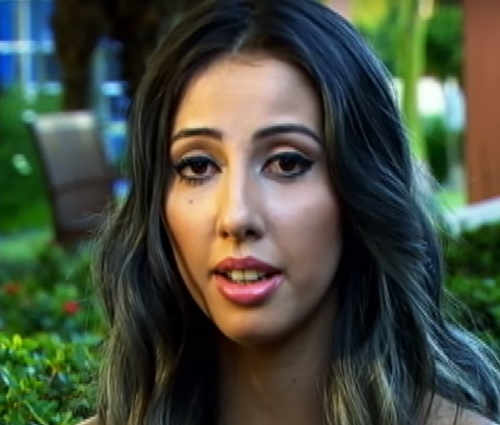 Leya Emanuelly foi chamada de'vulgar' e'periguete' (Reprodução/YouTube)