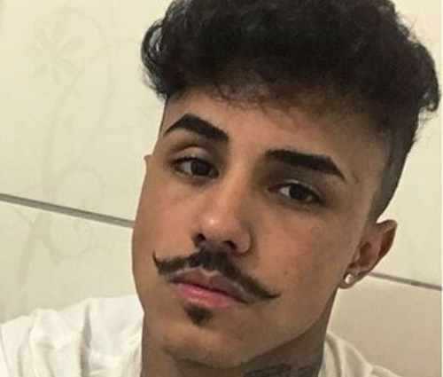 Manobras em veículo utilizado por funkeiro irritaram proprietário (Rp./Facebook)