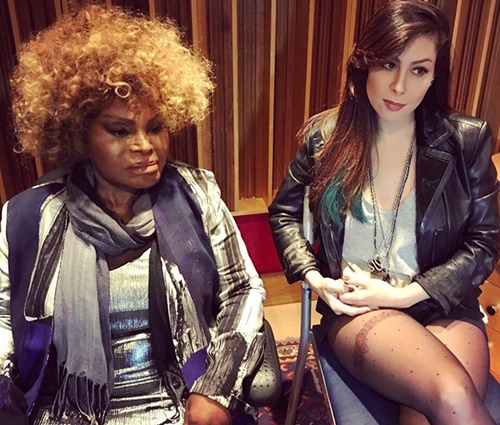 Elza Soares gravou a música'Na Pele' com Pitty (Reprodução/Twitter)