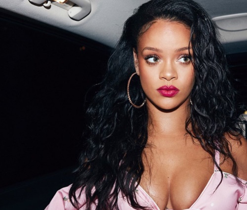 Propaganda citava agressão de Chris Brown contra Rihanna (Reprodução/Instagram)