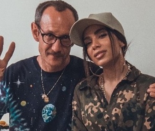 Clipe de'Vai, Malandra' foi dirigido por Terry Richardson (Reprod./Instagram)