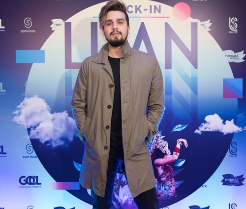 Apesar da polêmica,'Check-In' obteve 7,7 mi views no YouTube (Felipe Panfili)