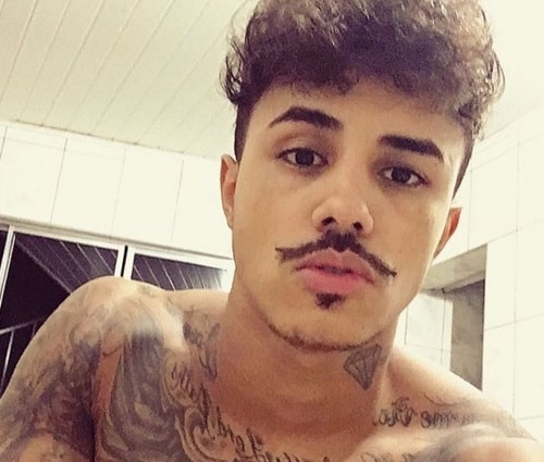 Dono do hit'Fazer Falta' tem se envolvido em muitas polêmicas (Divulgação)