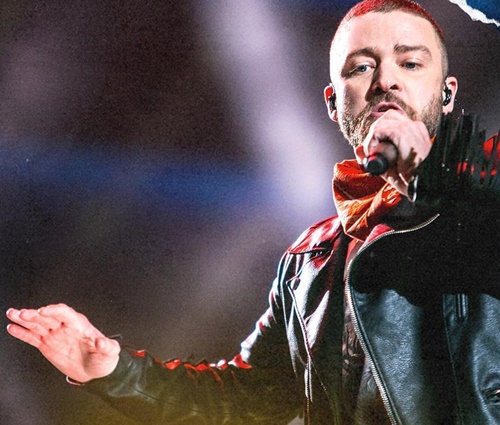 Show de 12 minutos contou com hits e músicas novas de Justin (Reprod./Instagram)