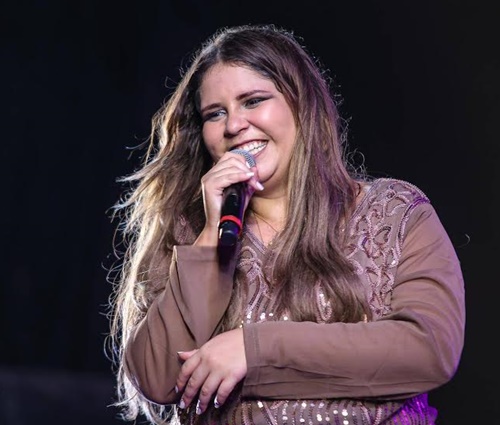 Marília Mendonça é um dos poucos nomes femininos nas listas do estudo (Divul.)