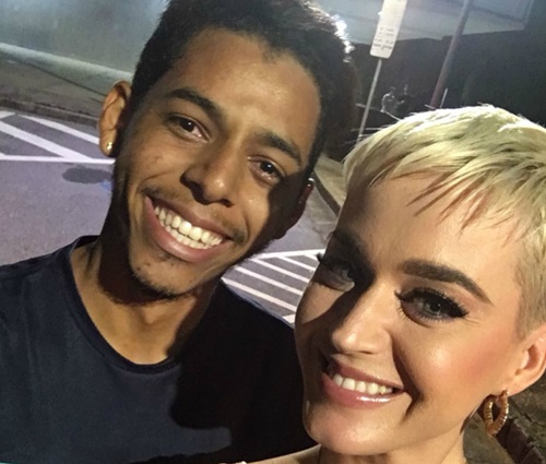 Vinícius encontrou Katy Perry no Parque do Ibirapuera (Reprodução/Instagram)