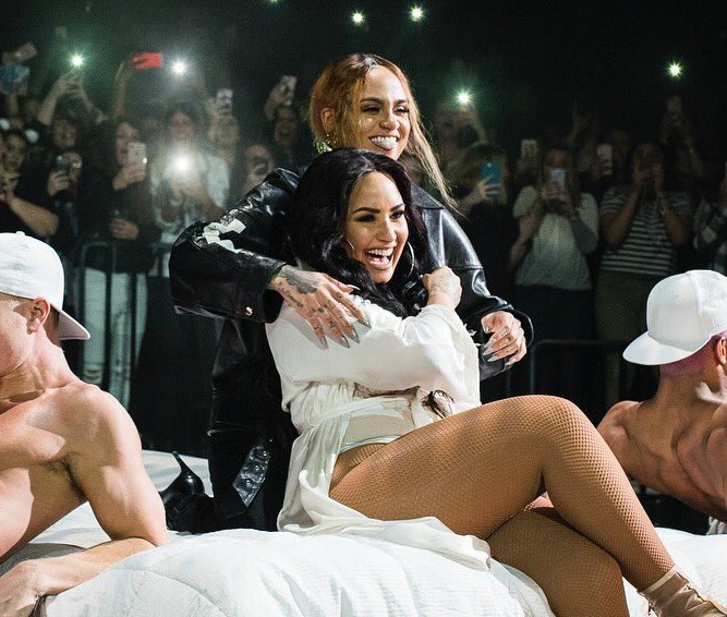 Demi Lovato e Kehlani protagonizaram momentos sensuais (Rep/Instagram)
