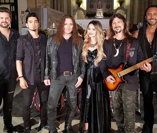 Com visual diferente, cantora estará no clipe de'Black Widow's Web' (Instagram)