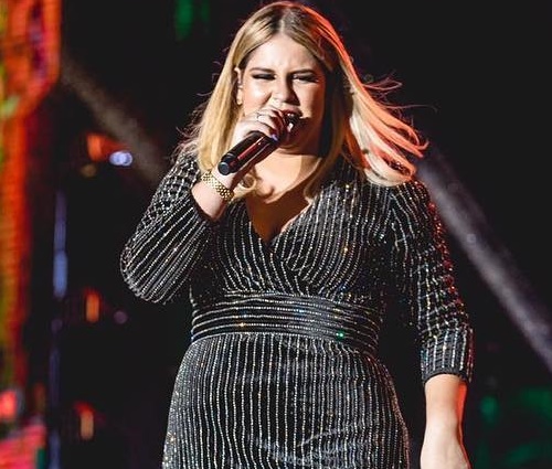 'Converse com seus pais', sugeriu a cantora sobre bullying (Reprod./Instagram)