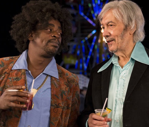 Erasmo Carlos (dir.) em cena com Seu Jorge (Fábio Braga/Dueto Produções)