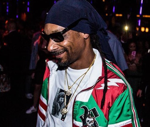 Rapper usou 180 garrafas de gim e entrou para o Guinness (Reprodução/Instagram)