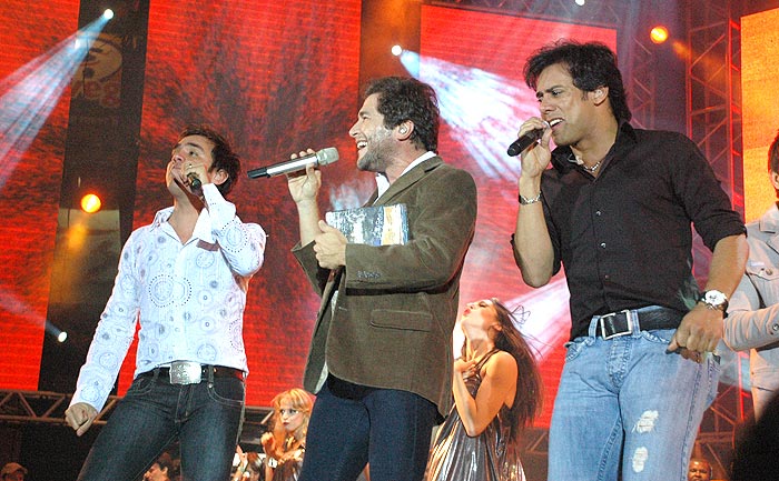 Daniel canta com Guilherme & Santiago em Barretos
