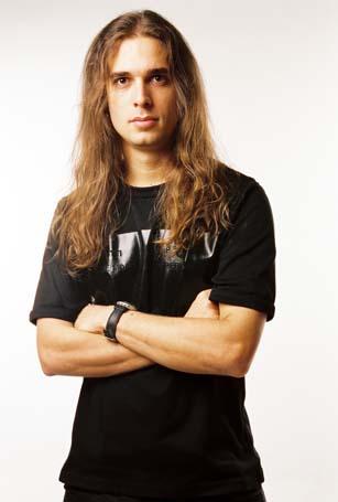 Kiko Loureiro não gostou nada disso...