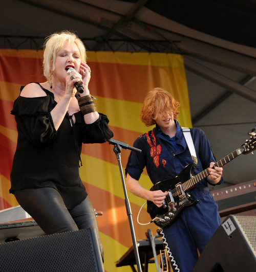 Cyndi Lauper e Arcade Fire