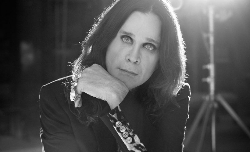 ozzy osbourne mordeu um morcego