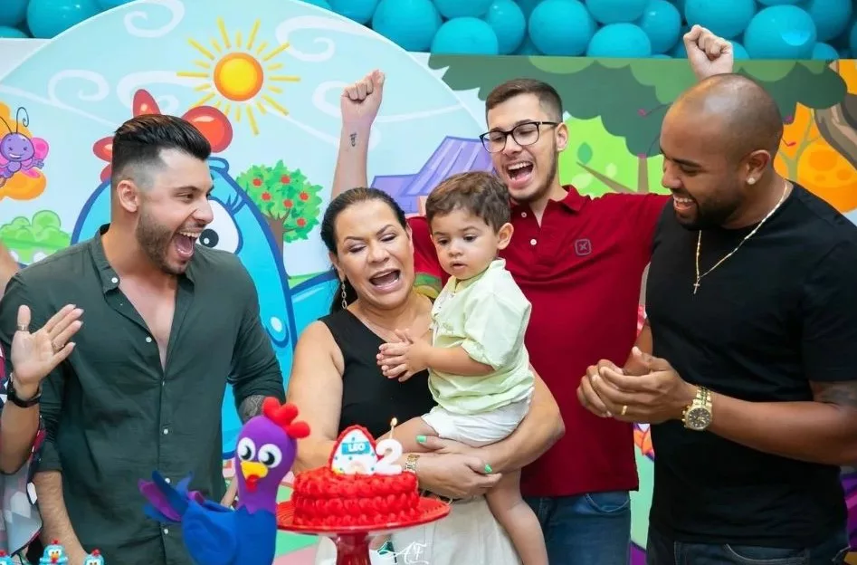 Foto: Marilia Mendonça compartilhou uma foto da família no Twitter nesta  segunda-feira, 30 de abril de 2019 - Purepeople