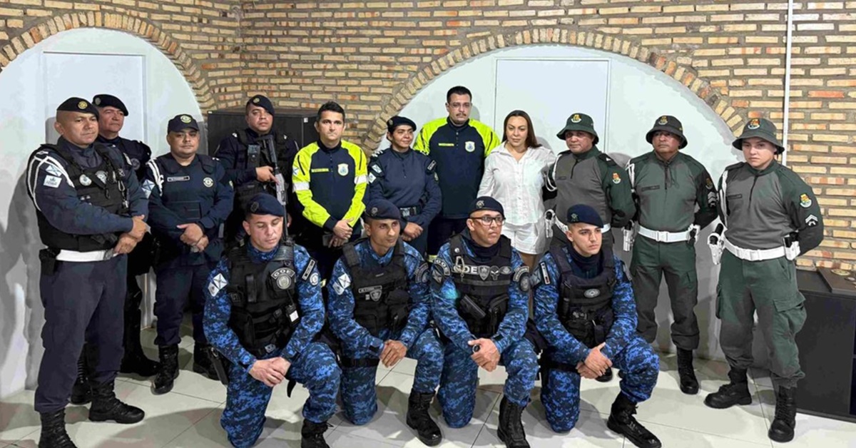 Laninha Show - policiais