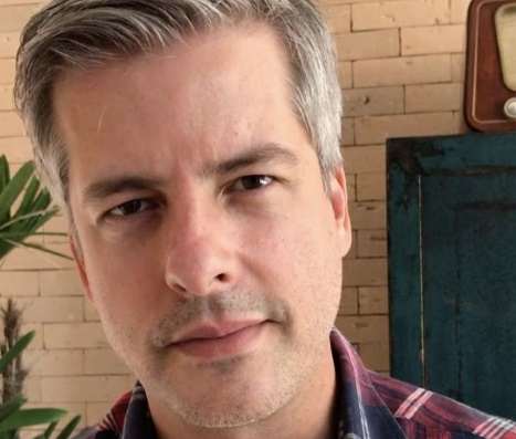 'Tenho passado por coisas que acho não merecer', diz Victor (Rep./Instagram)