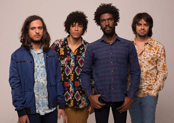 Grupos como Boogarins (foto) têm conseguido destaque no exterior (Divulgação)