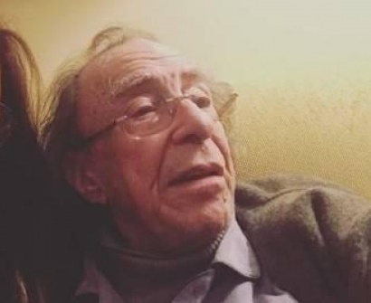 Cantor está em outra residência e é tratado por duas médicas (Rep./Facebook)