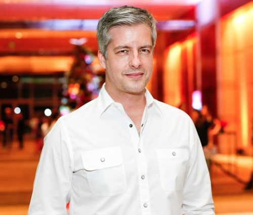 Cantor alfinetou colunista, sugerindo que ele não seria sério (Divulgação)
