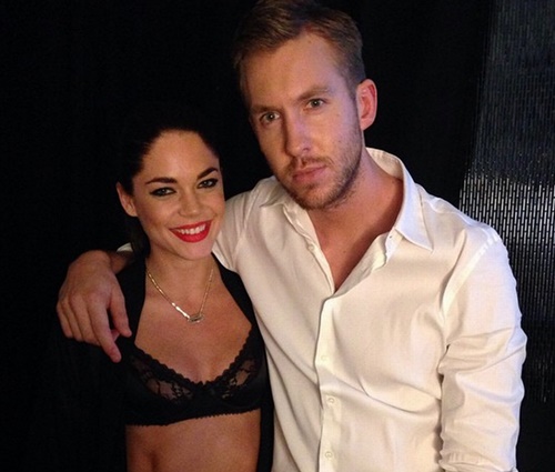 Calvin Harris ao lado de sua namorada, Aarika Wolf (Reprodução/Instagram)